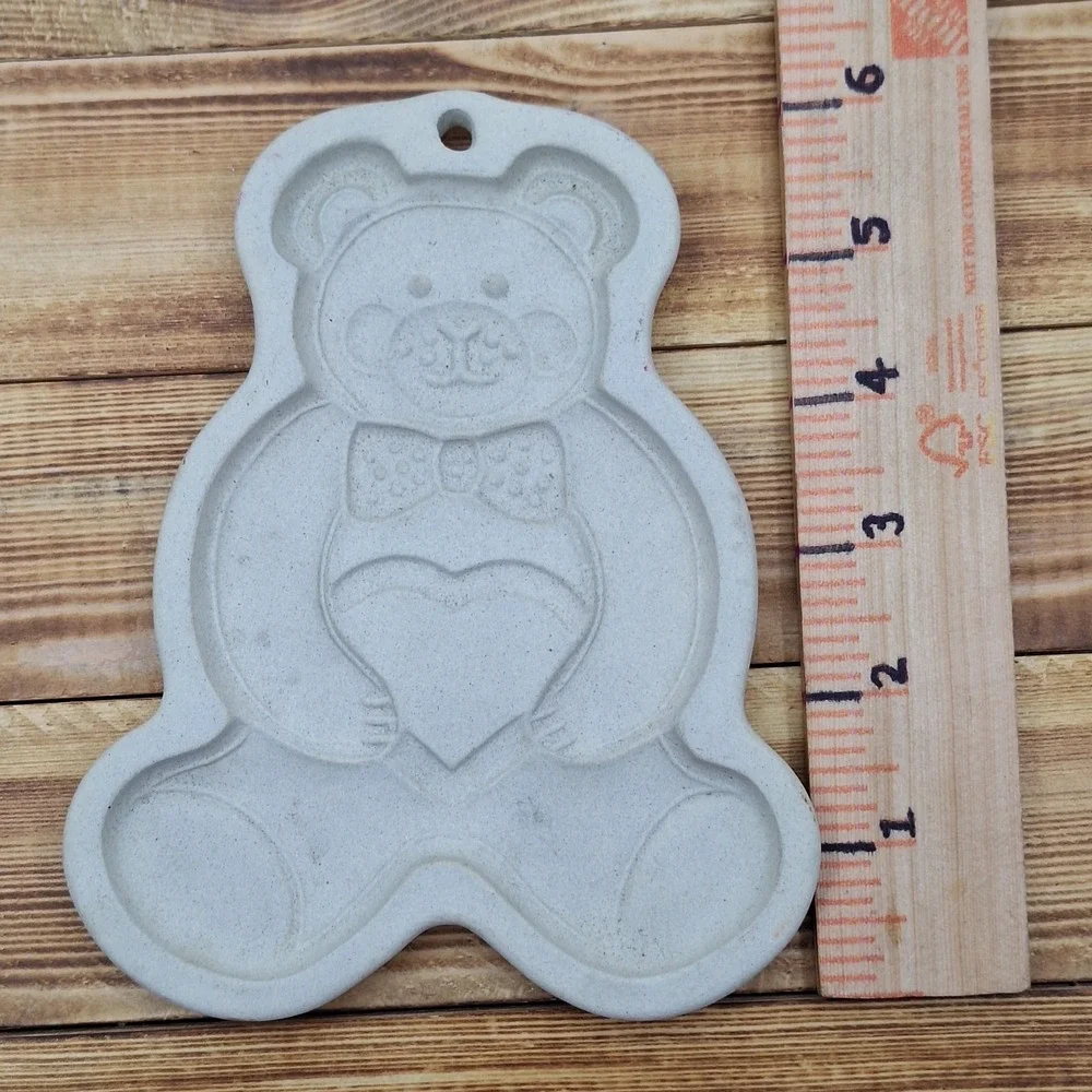 The Pampered Chef‎ Teddy Bear Clay Cookie Mold 1991 USA Baking